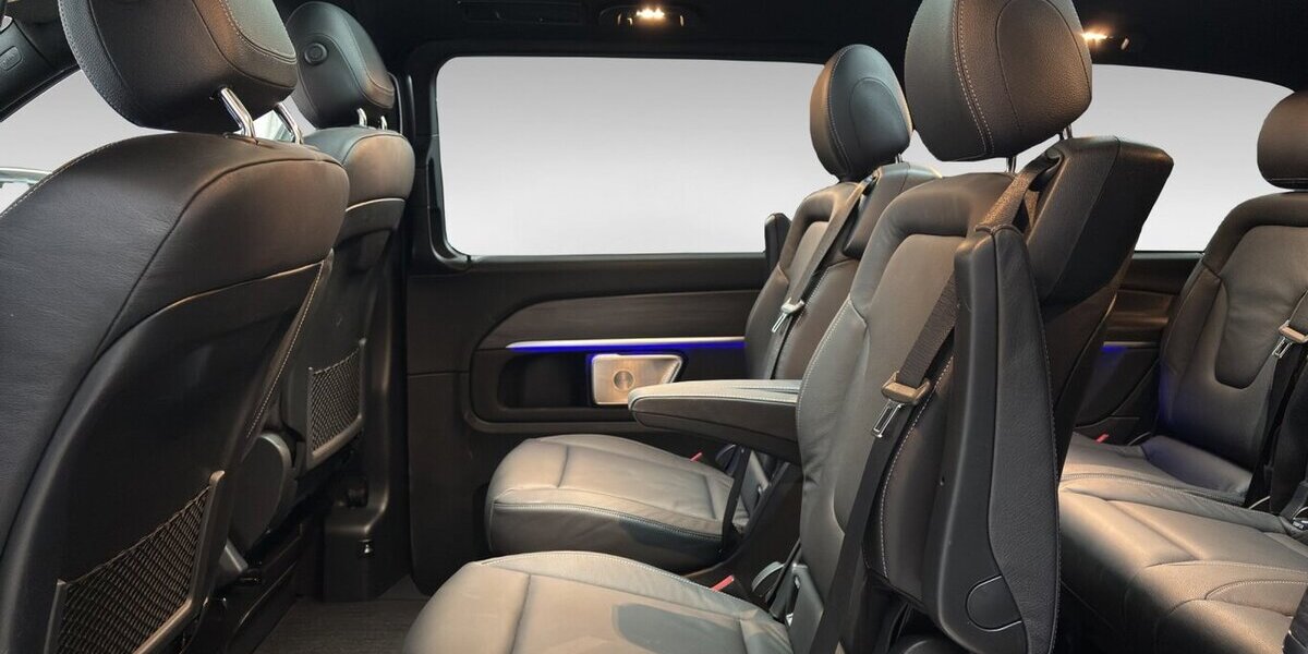 Mercedes-Benz V 300 d 4M lang Leder AHK StdHz Pano 360° MOPF 23.233 km 76.900 &euro; Wuppertal 42327