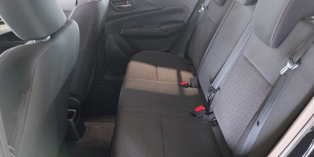 Suzuki Swift Comfort+ Allgrip Hybrid 6.000 km 21.980 &euro; HAAN 42781