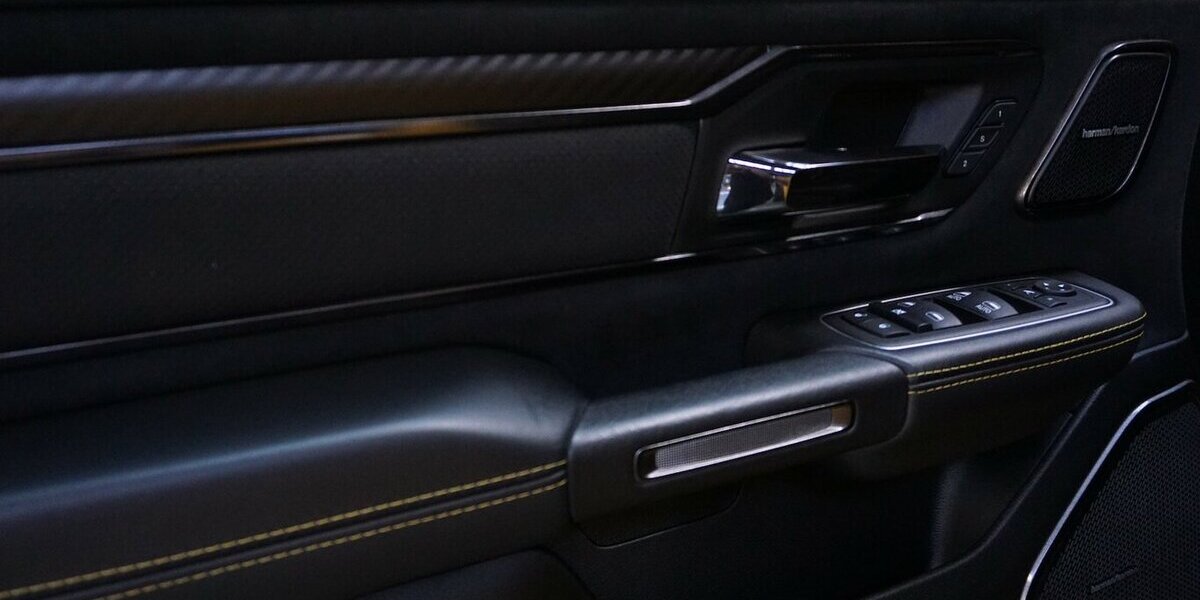 Dodge RAM 1500 TRX 6.2L V8 SMARTCUP Leder Pano HuD H&K 41.719 km 119.900 &euro; Wuppertal 42327