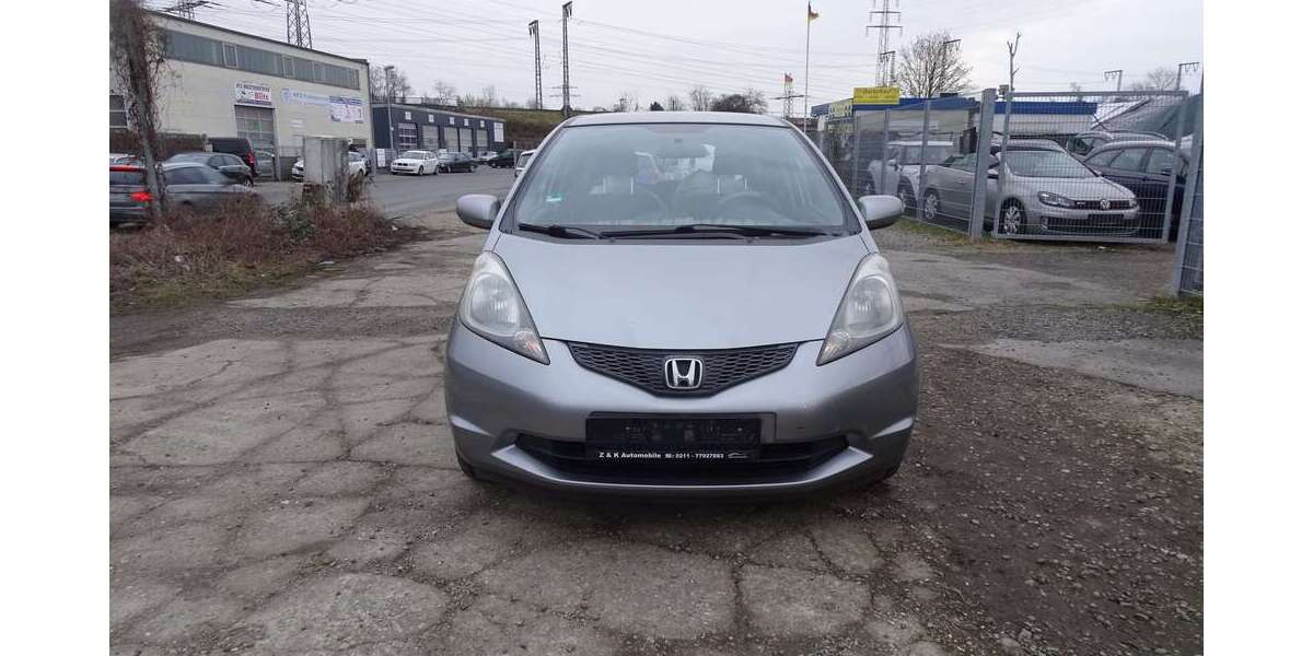 Honda Jazz 193.501 km 2.700 &euro; Düsseldorf 40231