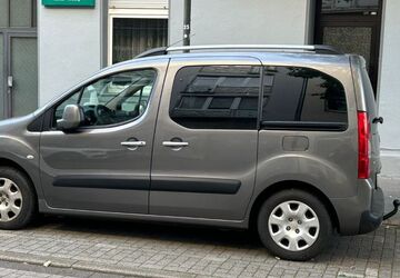 Peugeot Partner Tepee 279.000 km 3.999 &euro; Düsseldorf 40227