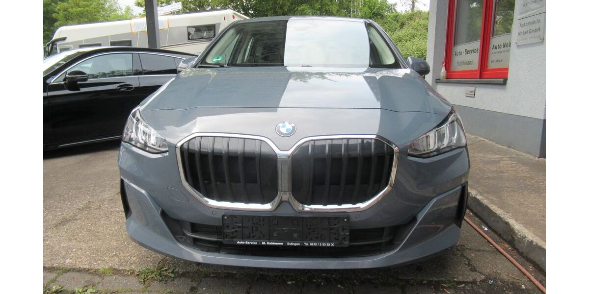 BMW 218 166.000 km 15.950 &euro; Solingen 42697