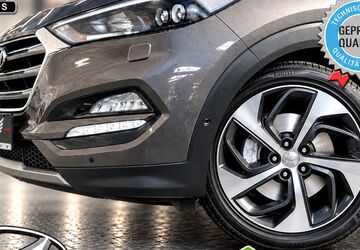 Hyundai TUCSON 163.856 km 14.490 &euro; Düsseldorf 40625