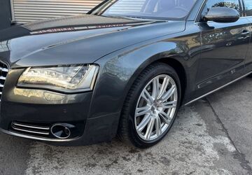 Audi A8 294.000 km 13.950 &euro; Köln 51107
