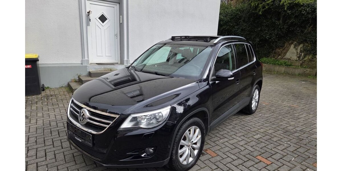 VW Tiguan 245.446 km 7.900 &euro; Solingen 42655