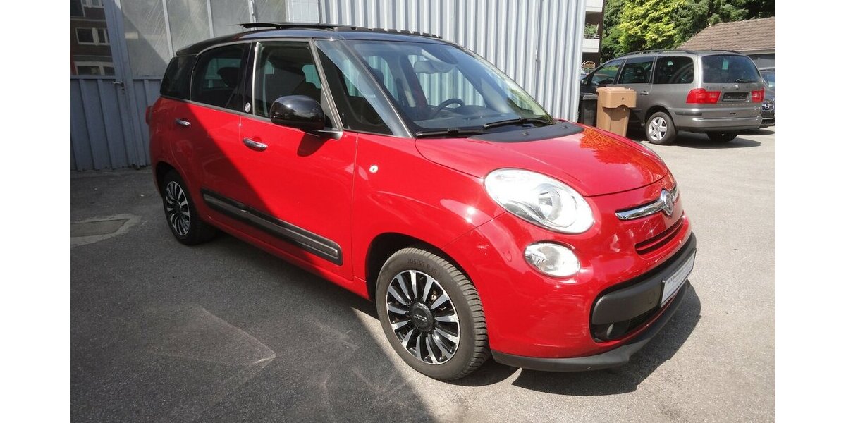 Fiat 500L 1.6D Living Navi+PanoSdach+kamera+Klimatr 158.000 km 8.399 &euro; Neuss 41462