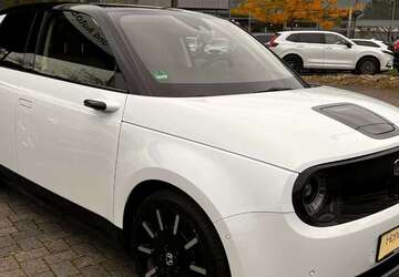 Honda e 38.200 km 16.980 &euro; Düsseldorf 40233