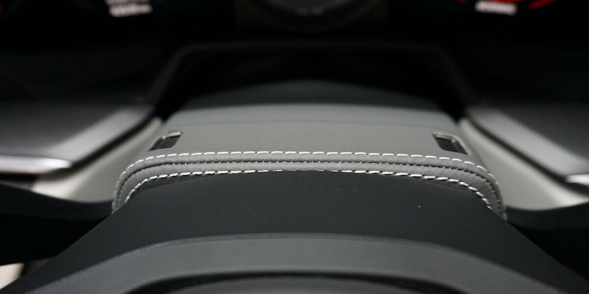 Porsche 992 Turbo S Lift Burm Carbon Sitzklim Approved 39.890 km 219.900 &euro; Wuppertal 42327