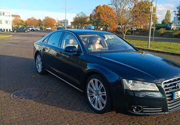Audi A8 240.000 km 21.000 &euro; Burscheid 51399