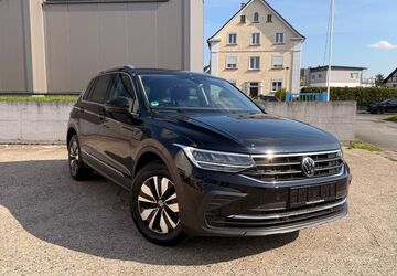 VW Tiguan 7.000 km 28.950 &euro; Solingen 42699