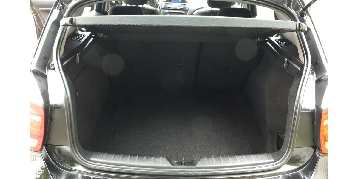 BMW 114i NAVI TELEFONIE GARANTIE PDC 18 ZOLL 115.841 km 8.898 &euro; Köln 50858