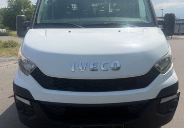 IVECO Andere 58.600 km 15.000 &euro; Köln/Poll 51105