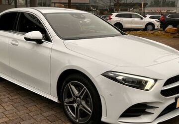 Mercedes-Benz A 250 29.600 km 26.980 &euro; Düsseldorf 40233