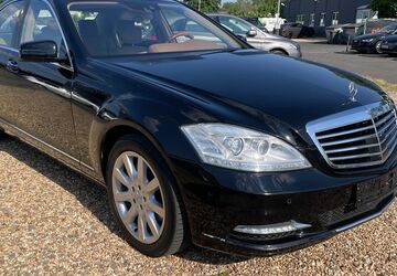 Mercedes-Benz S 400 186.000 km 9.950 &euro; Köln 51103