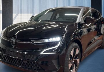 Renault Megane E-TECH 5.000 km 35.950 &euro; Köln 50939