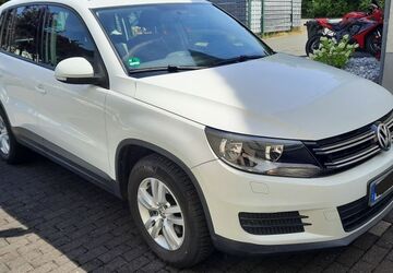 VW Tiguan 89.450 km 11.490 &euro; Solingen 42719
