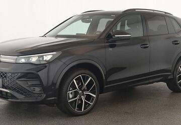 VW Tiguan 10.500 km 49.084 &euro; Düsseldorf 40233