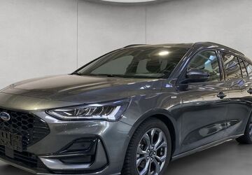 Ford Focus 24.688 km 23.490 &euro; Düsseldorf 40549