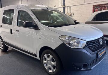 Dacia Dokker 90.000 km 6.990 &euro; Köln 50859