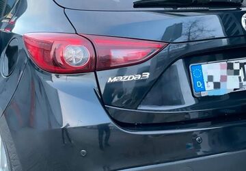 Mazda 3 260.844 km 5.200 &euro; Köln 50997