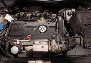 VW Golf 153.119 km 5.250 &euro; Wermelskirchen 42929