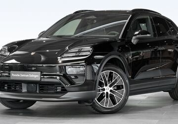 Porsche Macan 9.500 km 86.790 &euro; Solingen 42653
