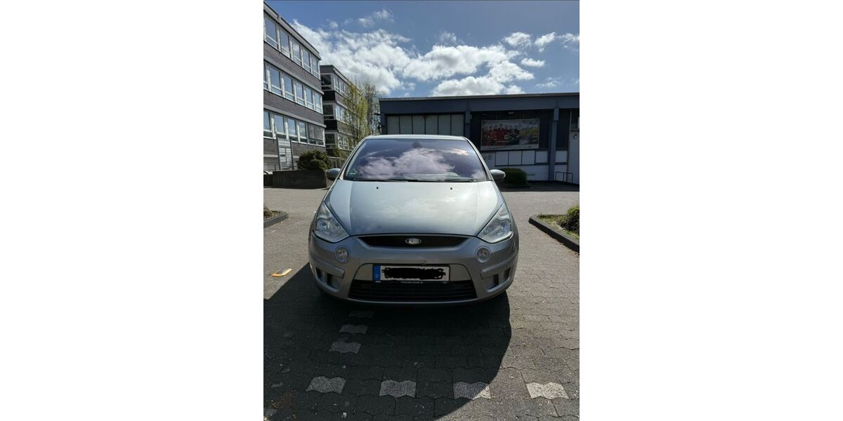 Ford S-Max 297.128 km 3.749 &euro; Bergisch Gladbach 51427