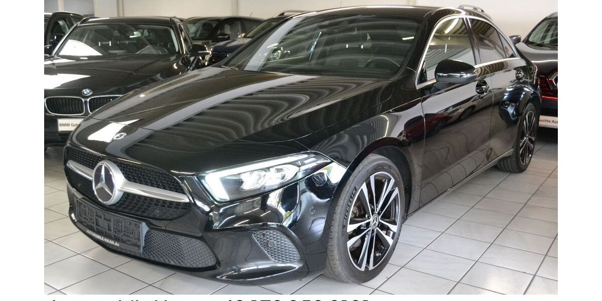 Mercedes-Benz A 180 186.282 km 17.900 &euro; Solingen 42719