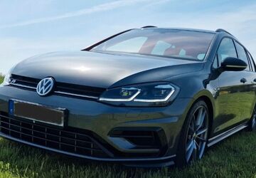 VW Golf 53.531 km 31.555 &euro; Halver 58553