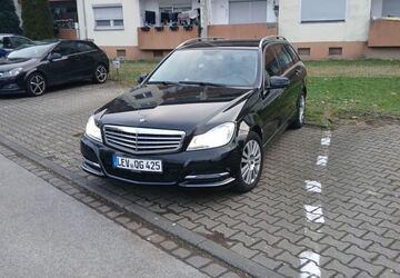 Mercedes-Benz C 220 197.000 km 6.200 &euro; Leverkusen 51373