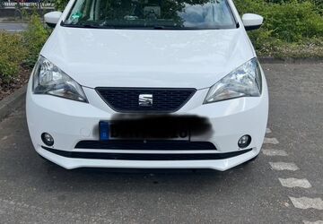 Seat Mii 99.987 km 7.500 &euro; Düsseldorf 40229