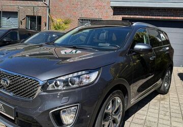 Kia Sorento 144.000 km 16.500 &euro; Solingen 42651