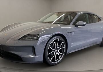 Porsche Taycan 10.000 km 105.400 &euro; Köln 50823