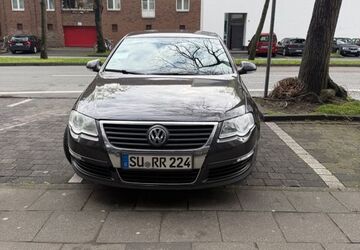 VW Passat 144.200 km 5.200 &euro; Köln 51065