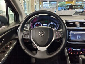 Suzuki SX4 S-Cross Comfort+ 4x4 Autom.Pano LED Kam. Winte 35.947 km 18.980 &euro; HAAN 42781