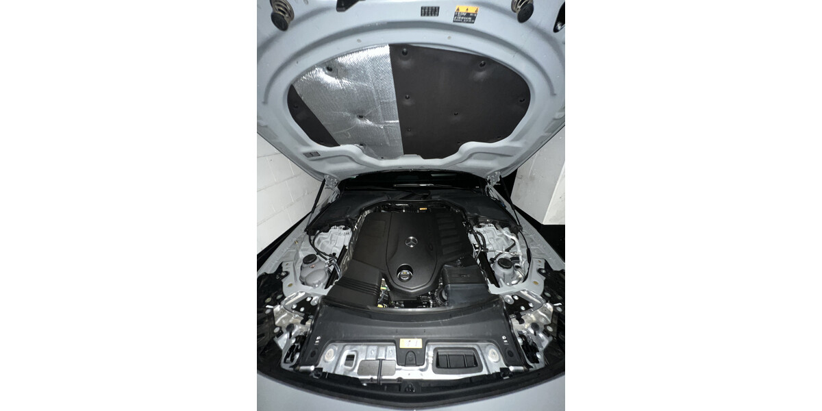 Mercedes-Benz 450 10.550 km 74.100 &euro; Köln 50667