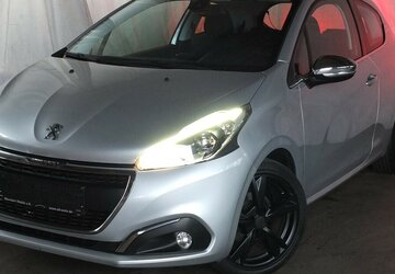 Peugeot 208 1.2 PURE TECH ALLURE KLIMAPDC SHZ SPORT LMF 98.599 km 7.704 &euro; Köln 50858