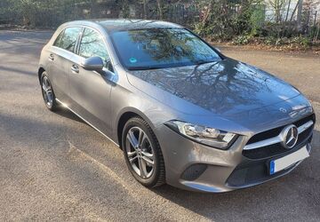 Mercedes-Benz A 180 60.638 km 18.950 &euro; Düsseldorf 40549
