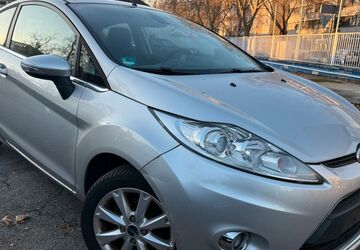 Ford Fiesta 116.500 km 2.950 &euro; Köln 50933