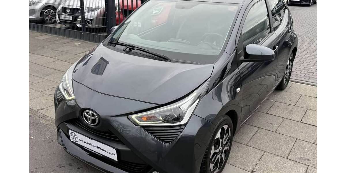 Toyota Aygo 72.586 km 8.590 &euro; Köln 51065