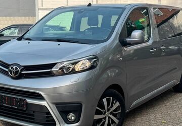 Toyota Proace (Verso) 150.000 km 22.700 &euro; Düsseldorf 40233