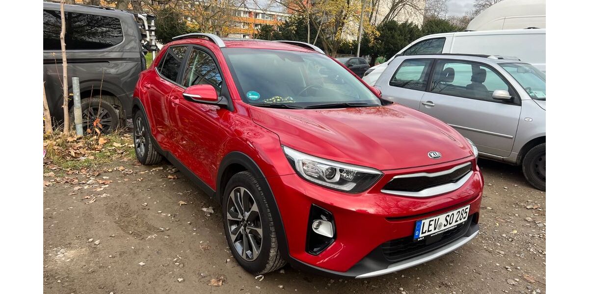 Kia Stonic 108.000 km 11.400 &euro; Köln 50679