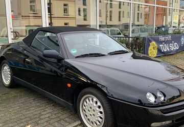 Alfa Romeo Spider 51.520 km 12.690 &euro; Düsseldorf 40591