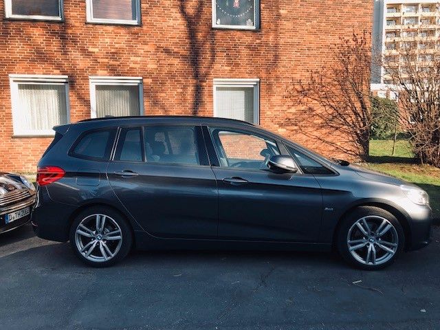 BMW 218 Gran Tourer 147.100 km 12.900 &euro; Düsseldorf 40547