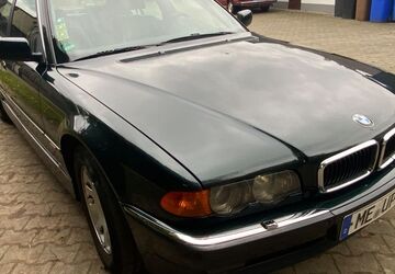 BMW 740 427.600 km 2.990 &euro; Hilden 40724