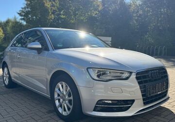 Audi A3 101.216 km 9.300 &euro; Köln 50858