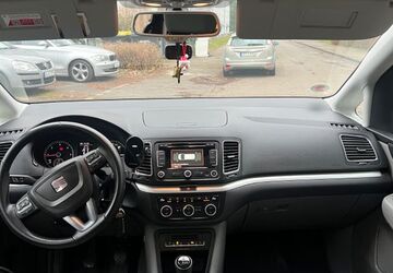 Seat Alhambra 253.021 km 8.490 &euro; Dusseldorf 40597