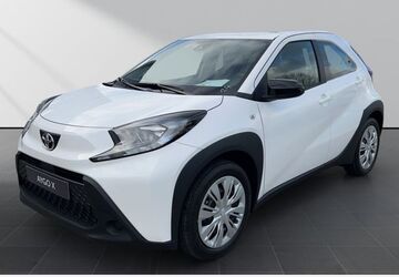 Toyota Aygo (X) 2.549 km 15.449 &euro; Solingen 42719